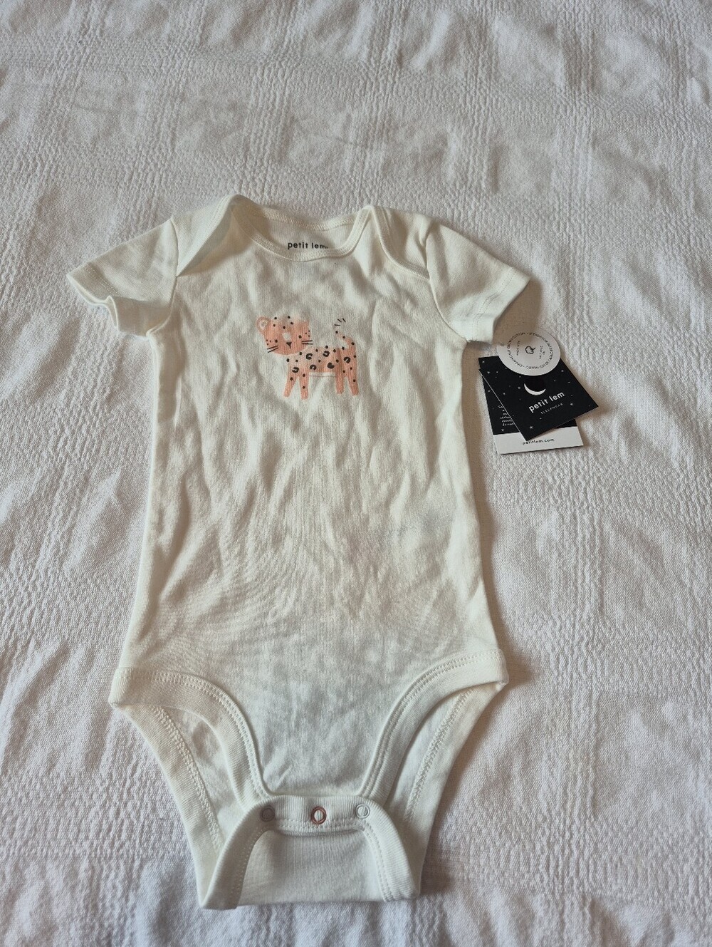Petit Lem 18 months body suit, white cat design NWT